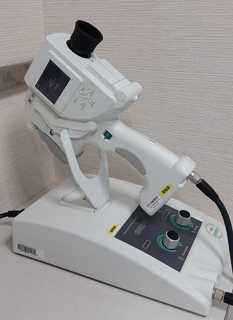 網膜、視神経などを検査する機器です